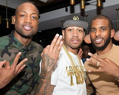 跟队记者：迈尼昂看起来不会续约，但阿莱格里仍在试图说服他（随队记者：迈尼昂续约希望渺茫，阿莱格里仍在努力劝说）