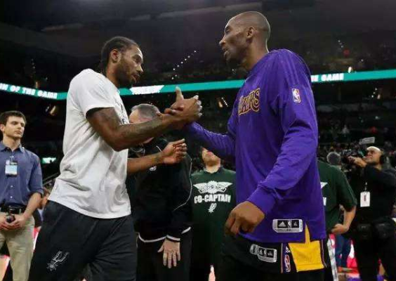 申花3-1津门虎连续两年屈居亚军，李嗣镕首秀即破门，吴曦点射（申花3比1击败津门虎，连续两年屈居亚军；李嗣镕首秀破门，吴曦点球命中）