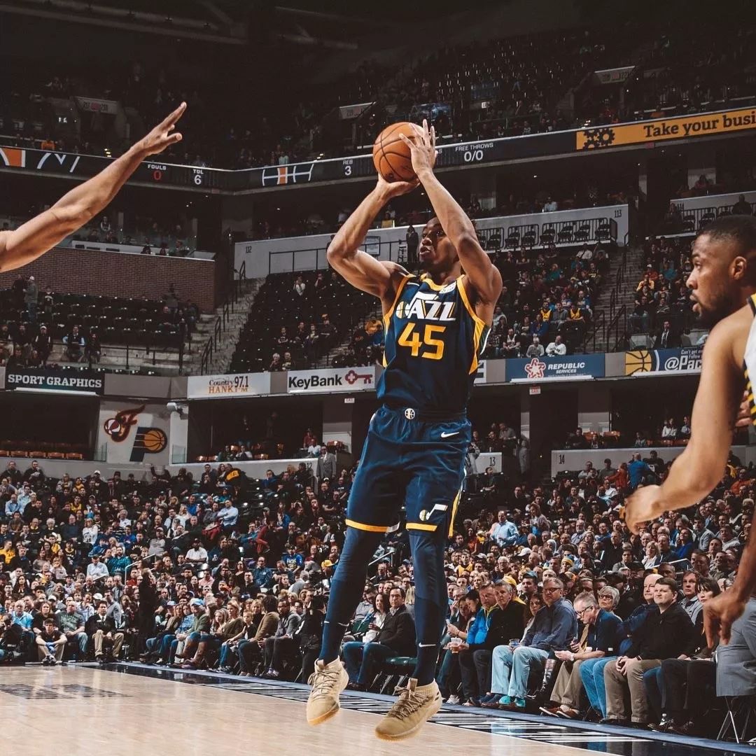 NBA：凯尔特人主场大胜奇才 双探花合砍60分（NBA：绿军主场大胜奇才，双探花合力砍下60分）