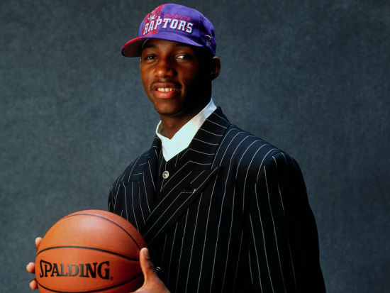 媒体人：CBA新赛季特许鞋名单仅剩胡明轩和赵继伟（据媒体人透露，CBA新赛季特许球鞋名单仅余胡明轩与赵继伟）