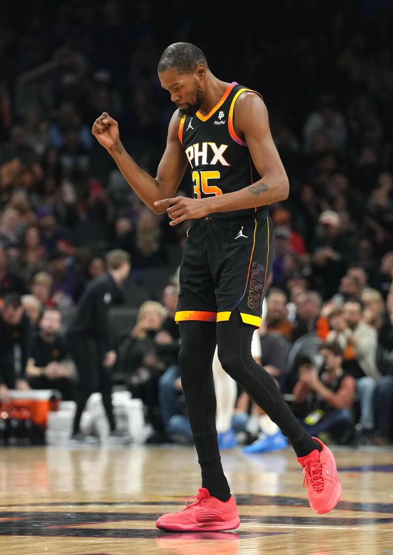 命中率100%！富勒姆前锋劳尔·希门尼斯英超11次点球全进（英超点球11罚全中！富勒姆前锋劳尔·希门尼斯保持100%命中率）