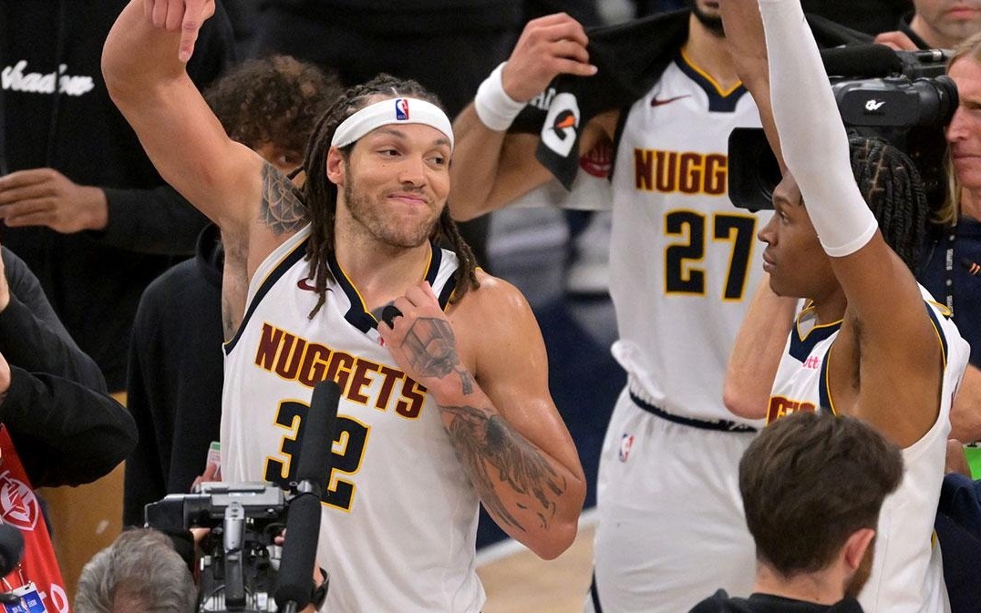 妻子祝贺塞鸟：无比骄傲，你就像一道光照亮了我们全家的生活（妻子深情贺塞鸟：无比自豪，你是照亮全家的那束光）