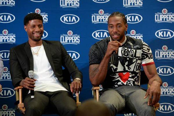 老鹰：特雷杨右膝伤势恢复顺利，约两周后复查（老鹰队：特雷杨右膝恢复良好，预计两周后复查）