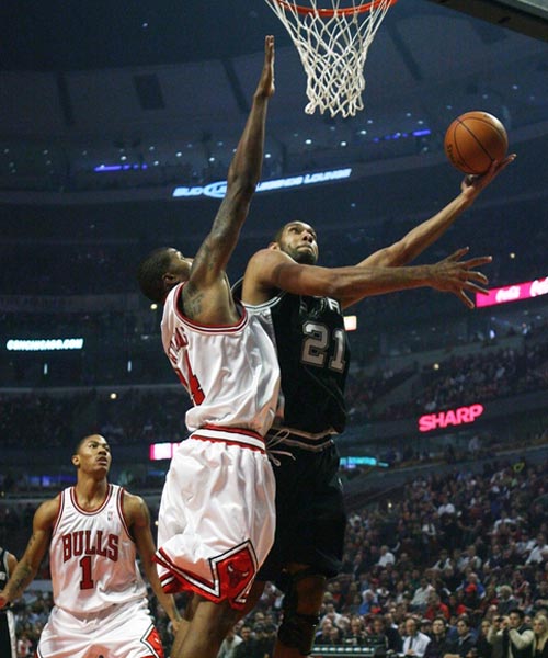 雷吉·米勒：增加四分球会搞乱纪录，如果我是库里肯定会不爽（雷吉·米勒：四分球会扰乱历史纪录，换作库里也难免不满）