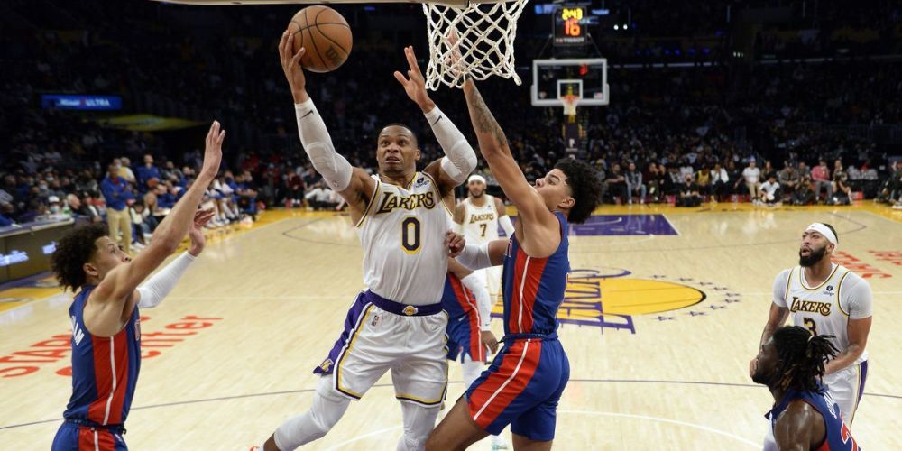 跟队：弗拉霍维奇伤情不乐观，很可能缺阵5-6周甚至更长时间（随队记者：弗拉霍维奇伤势不容乐观，恐缺阵5-6周或更久）