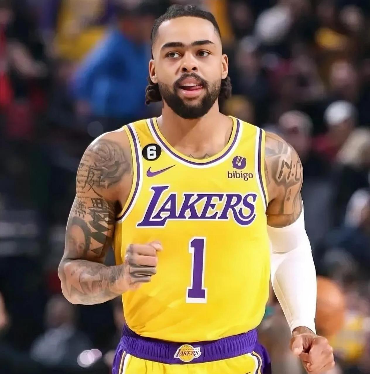 拜仁连续18场联赛每场都至少进两球，距德甲纪录只差两场（拜仁联赛已连18场至少攻入两球，距德甲纪录仅差两场）