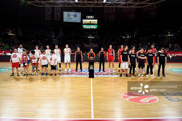 埃迪·豪：球队没有足够球员进行轮换，欧冠目标是晋级淘汰赛（埃迪·豪：阵容深度不足难以轮换，欧冠目标锁定淘汰赛席位）