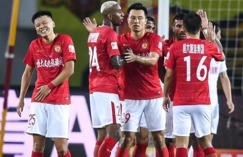 孔蒂：因为伤病我们的中场已经空了，希望坏运气能离我们远去（孔蒂：伤病致中场告急，盼霉运远离）