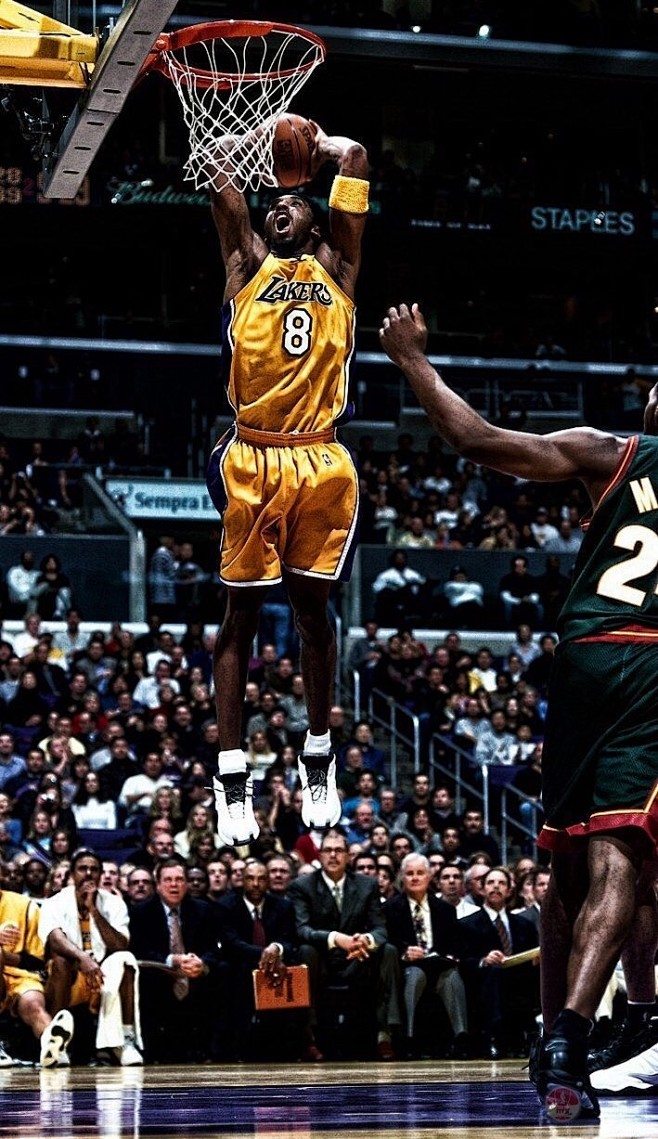 贝尔戈米：国米今天没遇到太多困难，虽赢不了强队但仍能争冠（贝尔戈米：国米今战压力不大，虽难胜强敌仍有争冠实力）