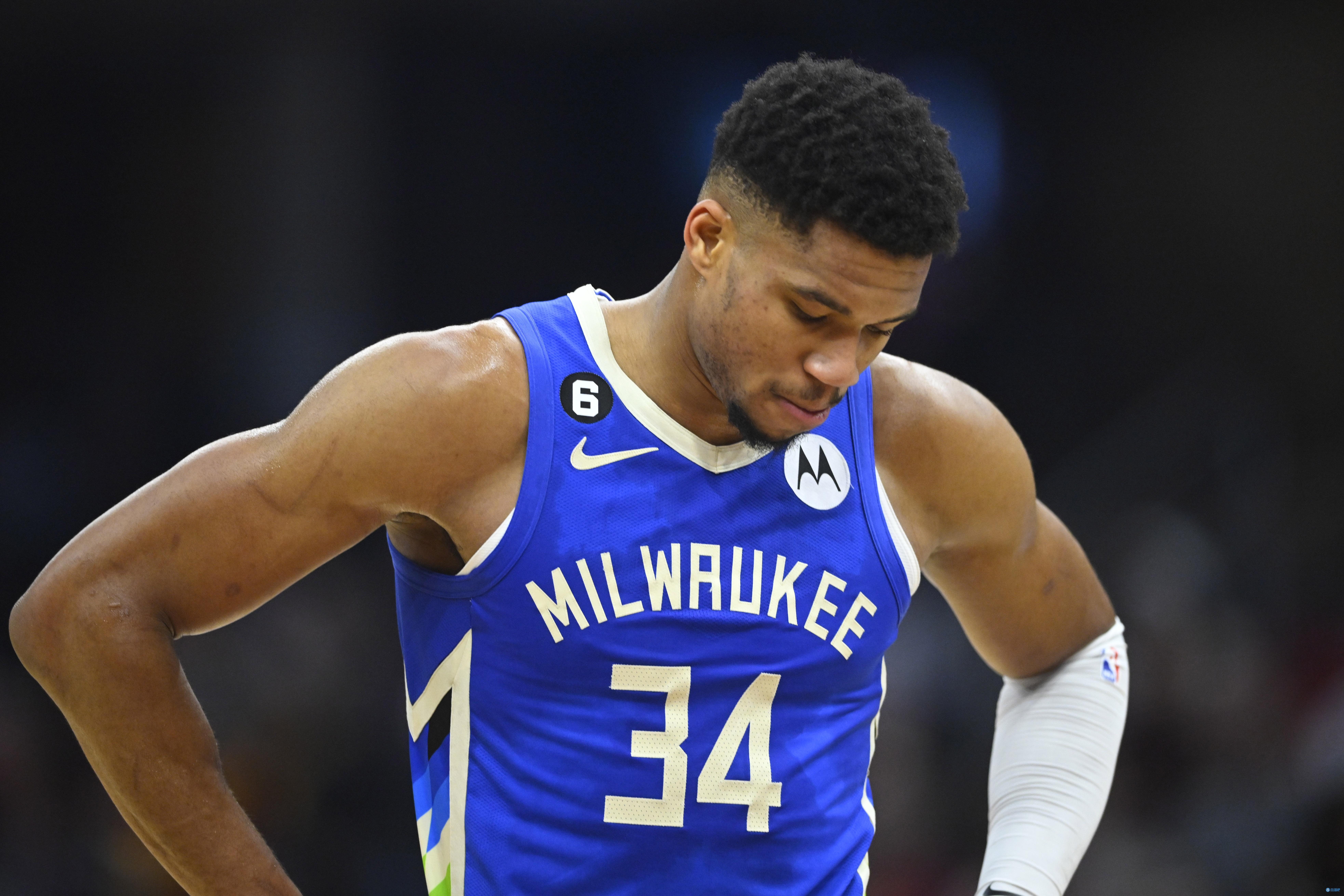 阿森纳正在“仔细考察”一位“完美契合”球队的门将（阿森纳密切关注一名被视为球队理想人选的门将）