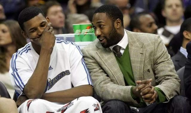 阿斯：皇马高层关注到教练组和球员脱节，他们希望球队反弹（阿斯：皇马高层察觉教练组与球员脱节，盼球队尽快反弹）